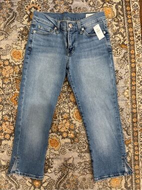 GAP Light Blue Capri Jeans